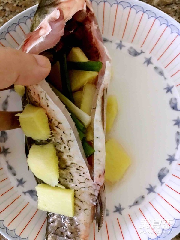 蒸鲫鱼的家常做法