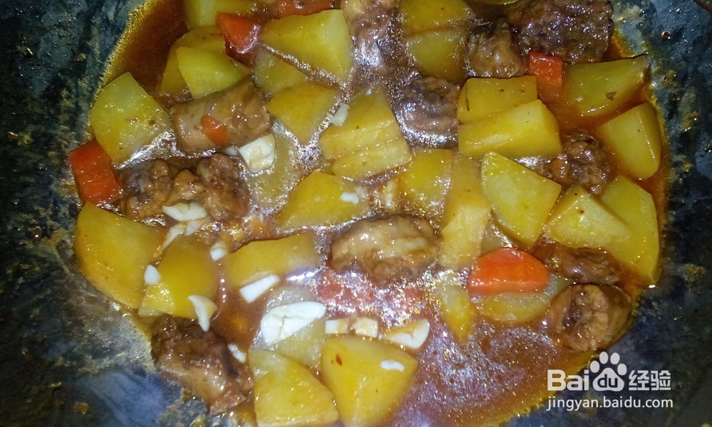 美味的土豆烧鸡脖的做法