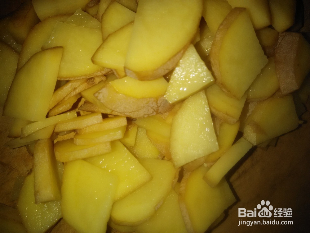 土豆片炒胡萝卜和白菜片