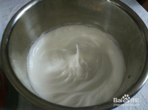 葡萄干戚风小蛋糕