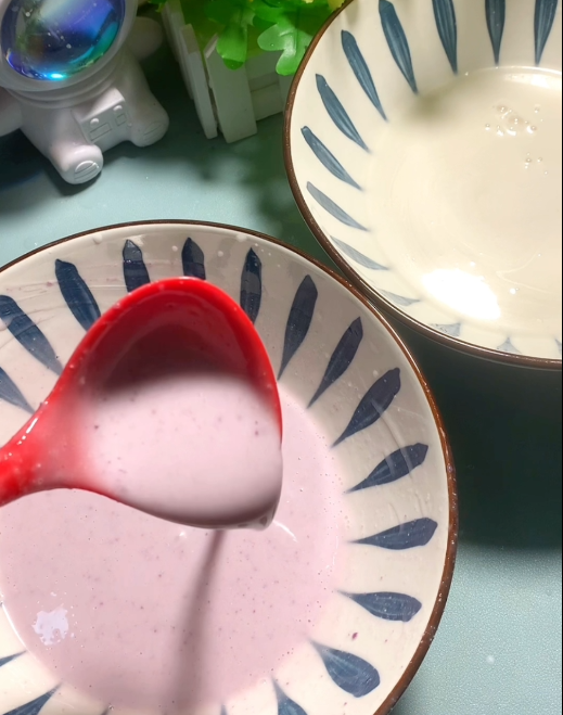 紫薯椰汁马蹄糕