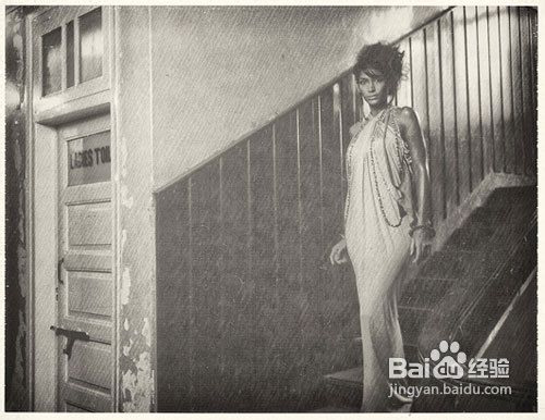 摄影技巧:如何拍出富有时尚艺术气息的时装作品