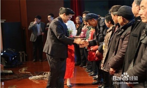 生产超额奖金对经常加工人员如何分配