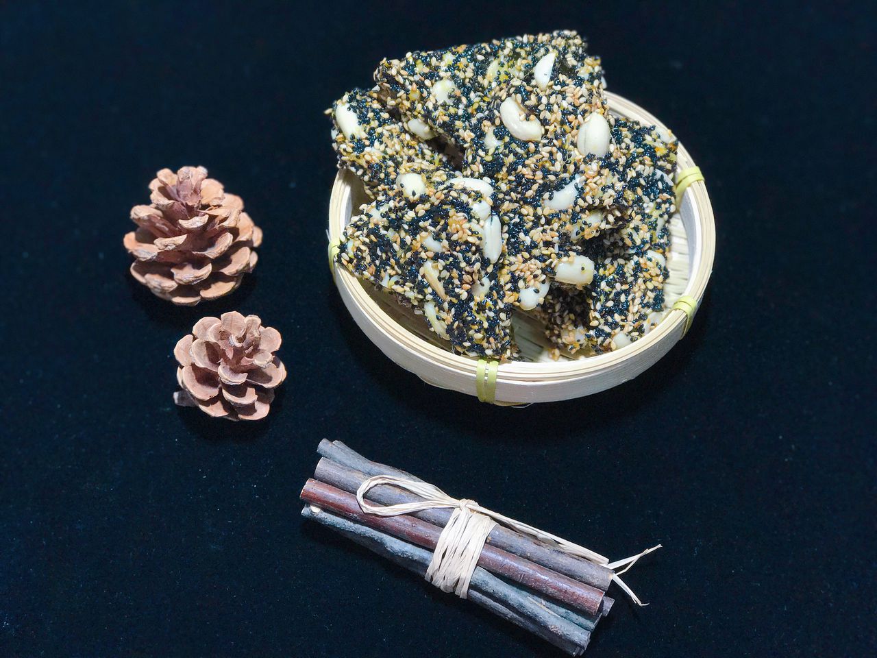 想吃黑芝麻花生糖？轻轻松松就能学会