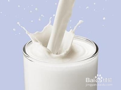石蜂糖桃胶雪燕皂角米牛奶羹