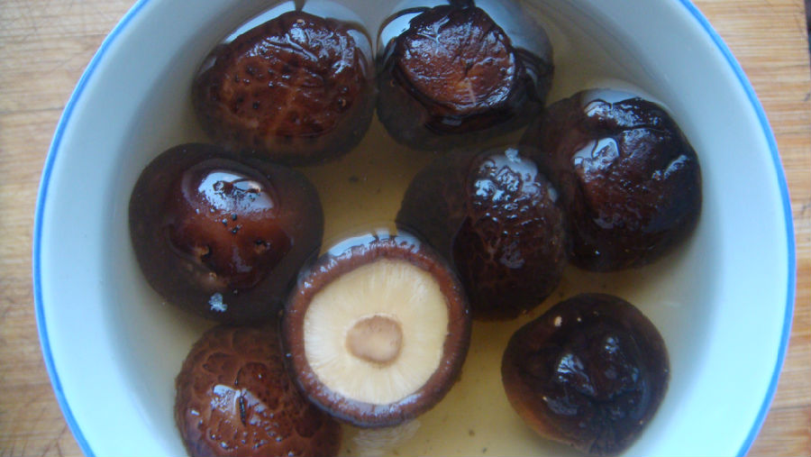 番茄培根焖饭怎么做，我教你呀