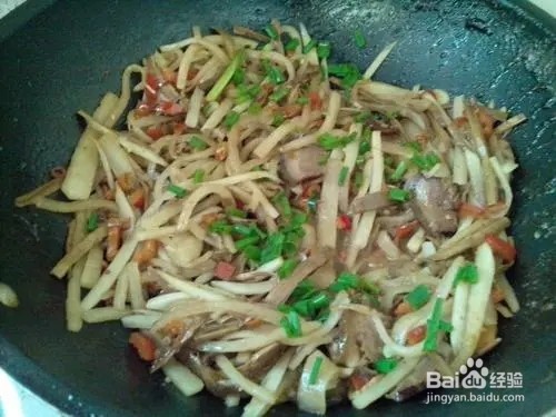 笋丝炒腊肉