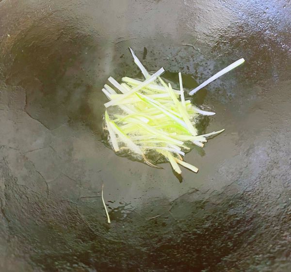 酱香鸡肉丝青椒