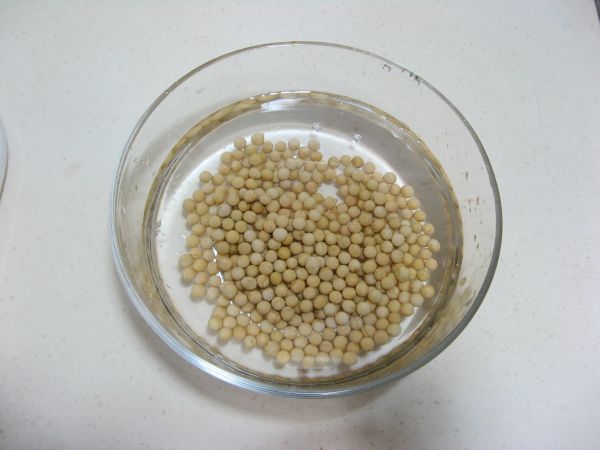 黄豆核桃仁豆浆