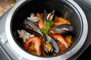 教你制作美味的西班牙海鲜饭