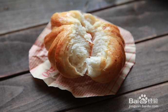 自制萌款营养的乳酪培根小餐包