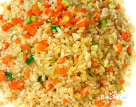 如何做美味正宗的蛋炒饭、红肠炒饭、鱿鱼炒饭