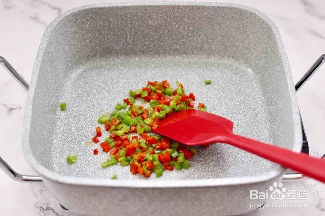 怎么做美味的蒜香粉丝双椒青口贝