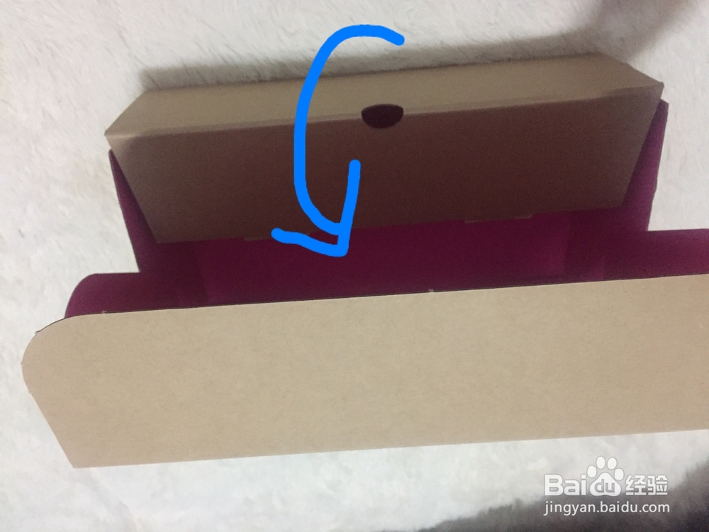 用瓦楞纸制作礼物盒的方法