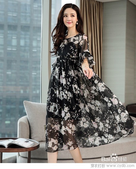 约会小心机,藏在气质满分的连衣裙里