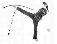 短棍术基本动作边腿摆拳图解