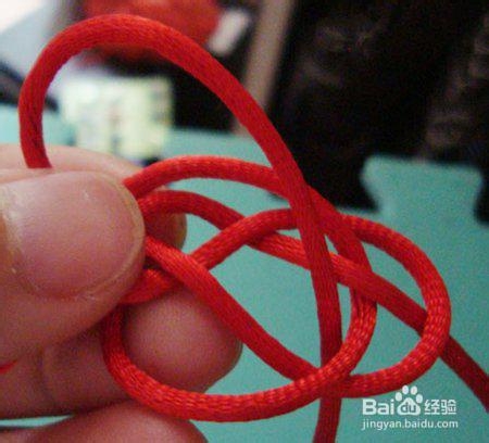 红绳手链的简单编法