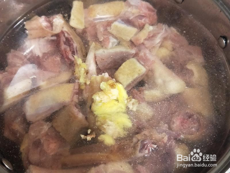 酸萝卜海带老鸭汤的做法