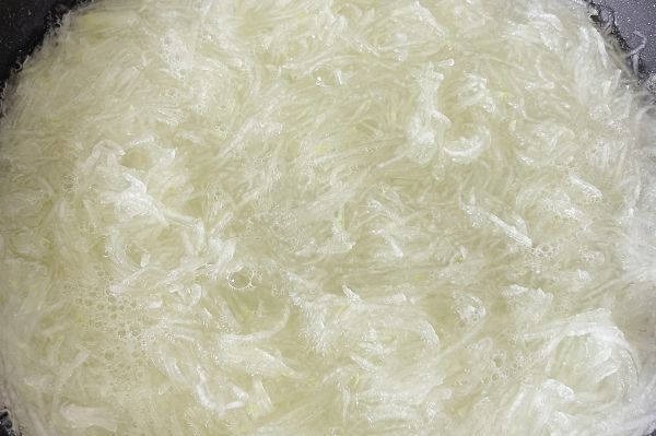 冬翅冬蓉馅月饼