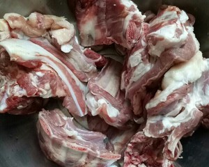 红焖羊排的做法