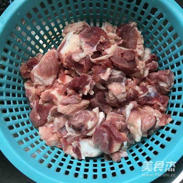 五香牛腩的做法