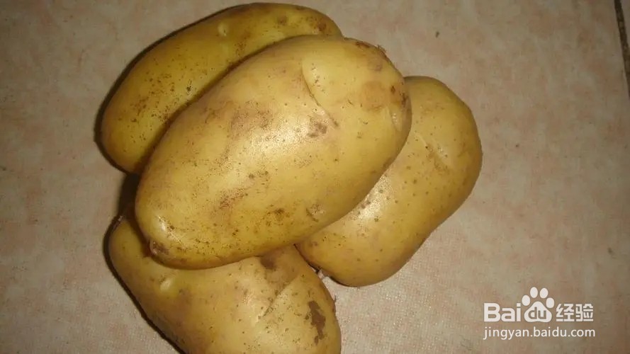 土豆焖鸡爪