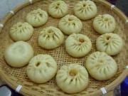 奶香三鲜小笼包的做法