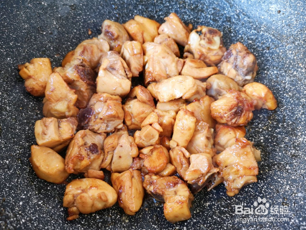 鸡腿炖土豆的做法