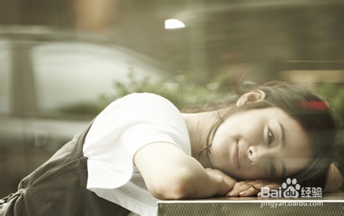 ​脸上长痘痘是什么原因