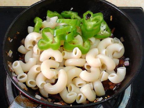 茄汁牛肉通心粉