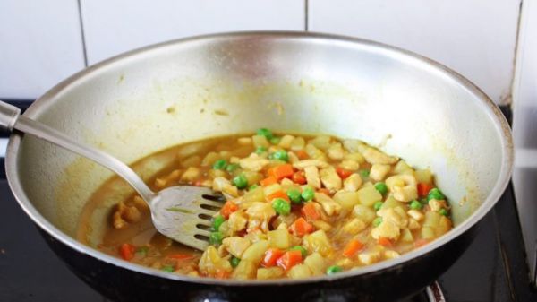 咖喱土豆鸡丁饭