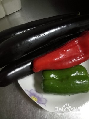 健康养生佳品鱼香茄子的做法