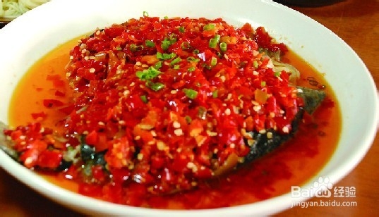 教你怎样制做湖南特色红烧鲫鱼