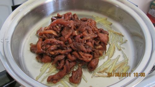 姜絲里肌肉