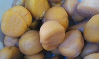 红烧肉炖板栗的做法