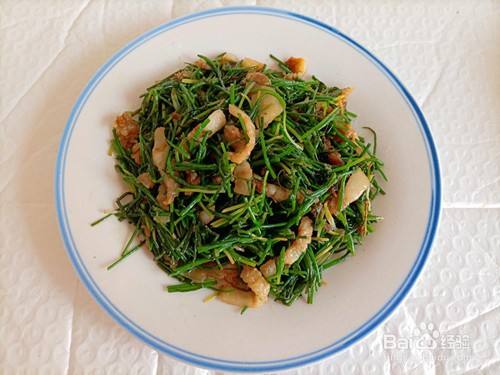 五花肉丝炒沙葱的做法