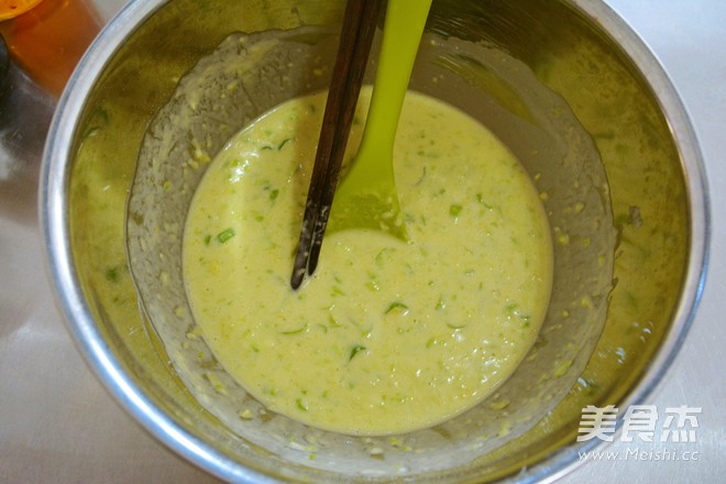 西葫芦鸡蛋软饼-10分钟轻松做早餐