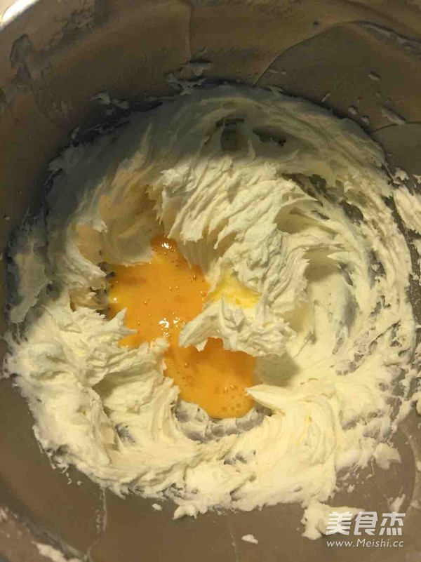 朗姆酒葡萄干磅蛋糕