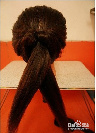 教你三分钟打造优雅盘发