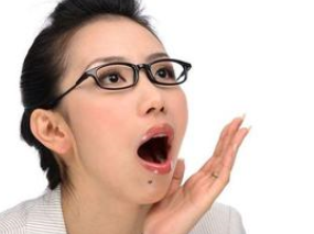 办公室常坐几个小动作保健康