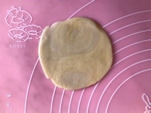 蛋黄酥,只需松弛一次的做法,适合新手