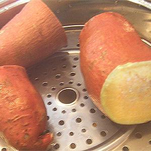 怎样制作兔兔美食之红薯卷