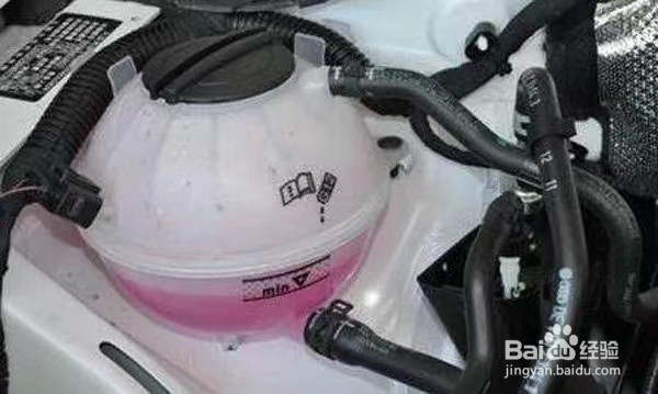 如何更换防冻液