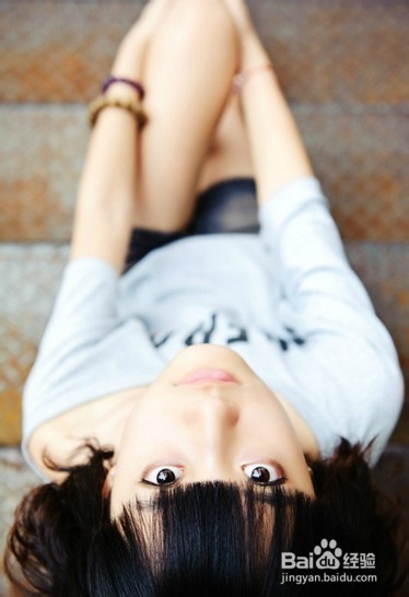 隐形眼镜买什么牌子好