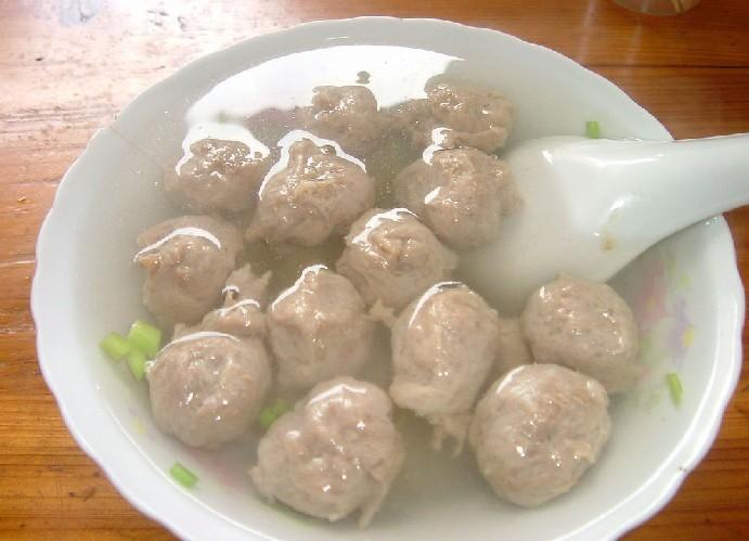 为什么我做的肉丸子进水就容易散掉呢