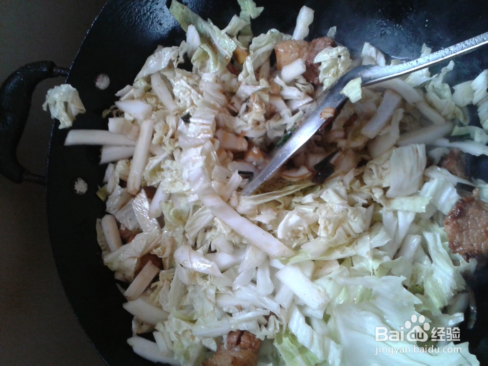 干锅包菜的家常做法