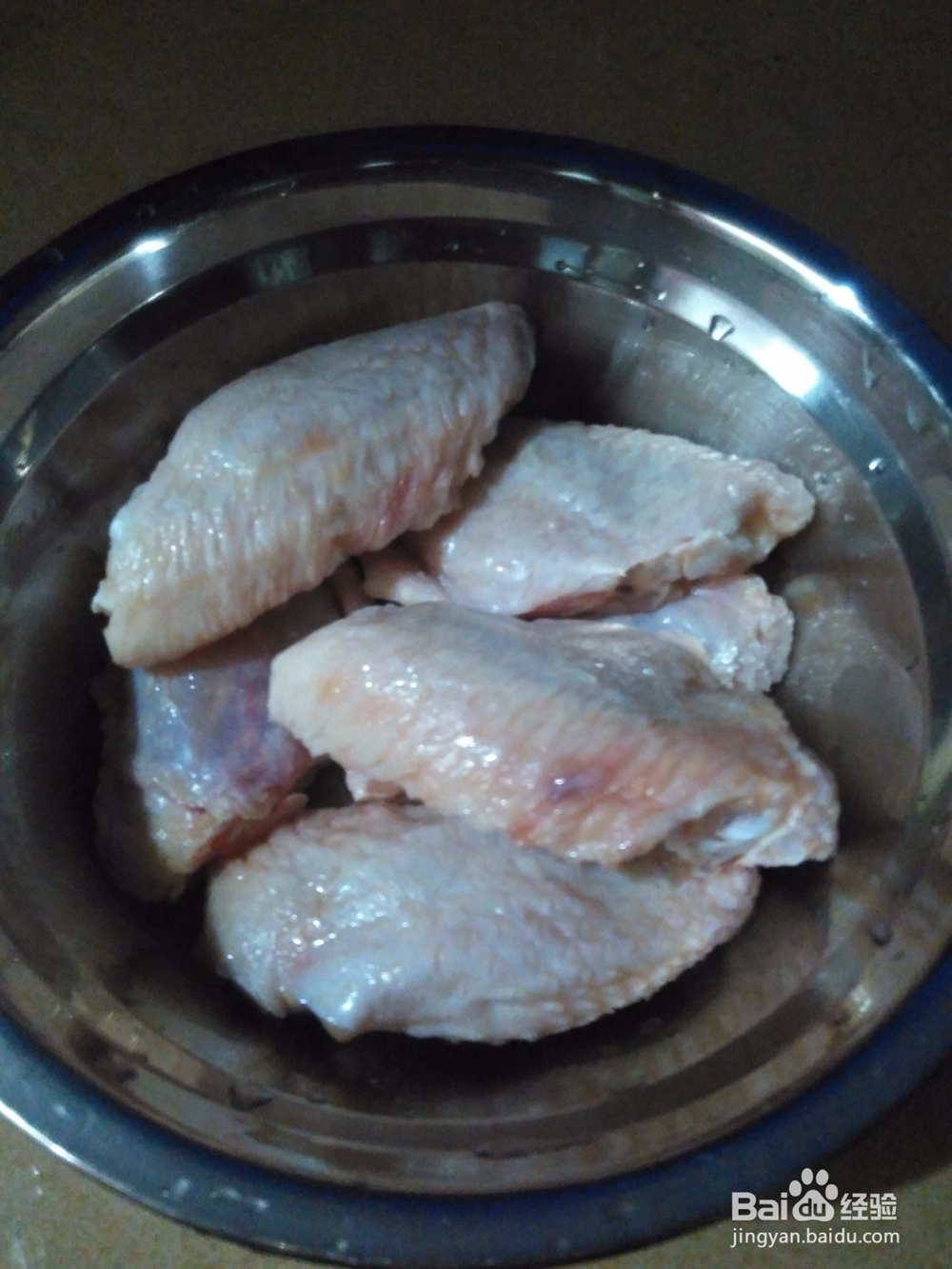 如何用电饭煲焖鸡翅