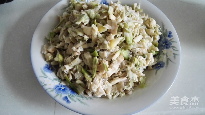 肉末烧野笋的做法