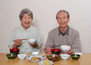 冬季,老人如何养胃