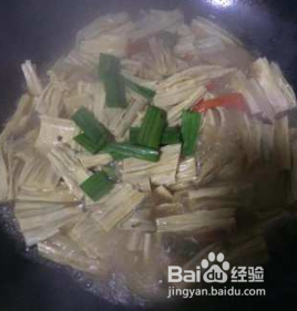 素炒腐竹的做法